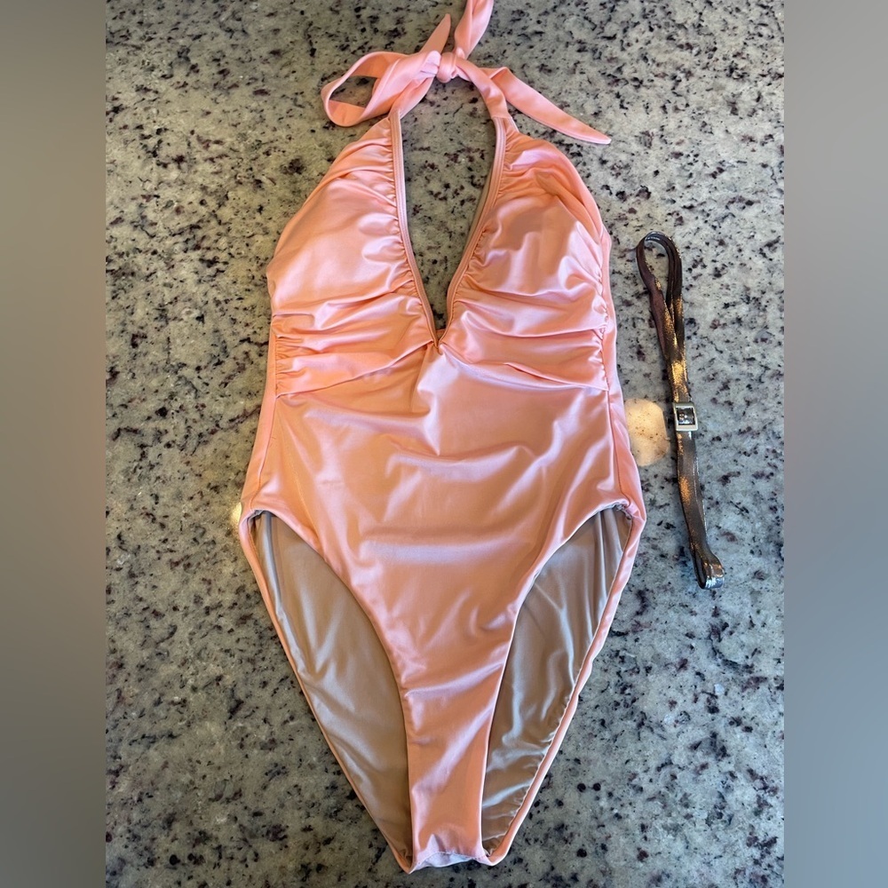New women’s peach sports illustrated low V high hip halter swimsuit size 8